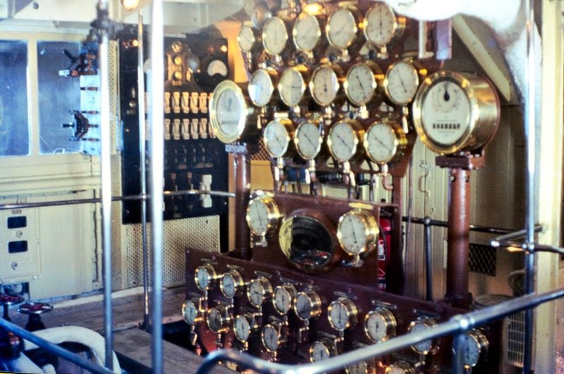 KGV Steam Gauges 1972 FG.jpg